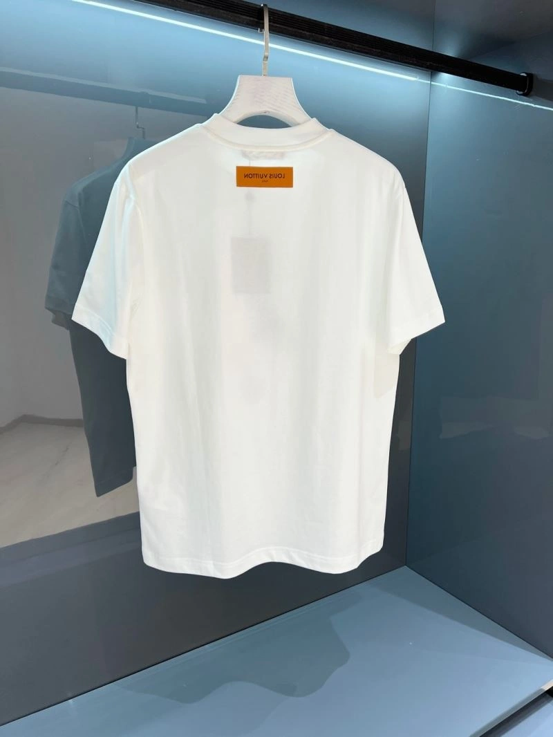 Modern Louis Vuitton T-Shirts 133281