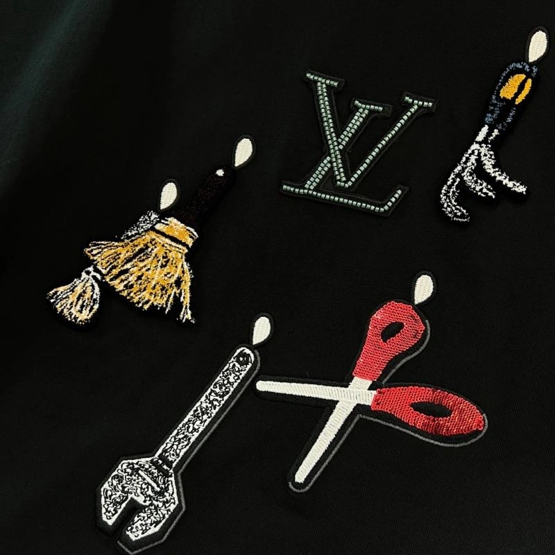 Modern Louis Vuitton T-Shirts 133281
