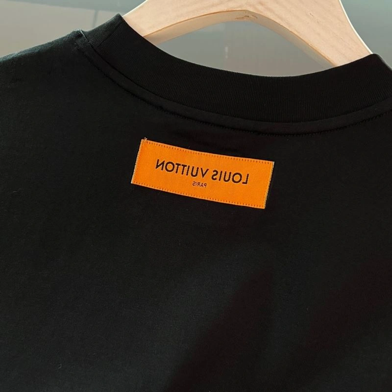 OdorResistant Louis Vuitton T-Shirts 133300