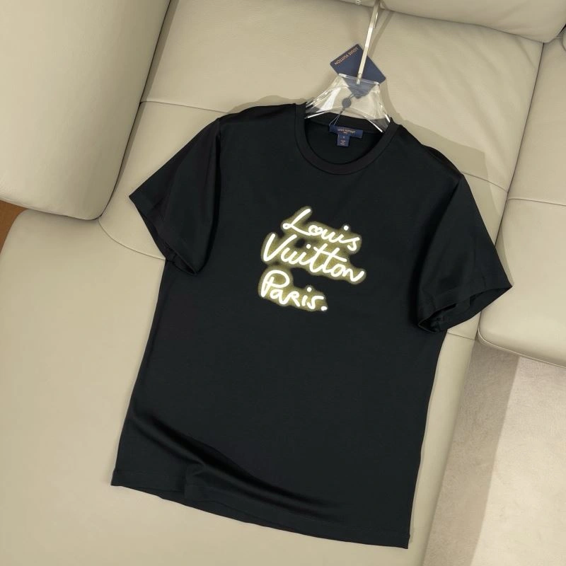 Louis Vuitton T-Shirts Refined 133283