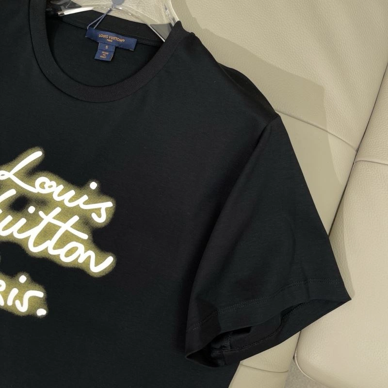 Louis Vuitton T-Shirts Refined 133283