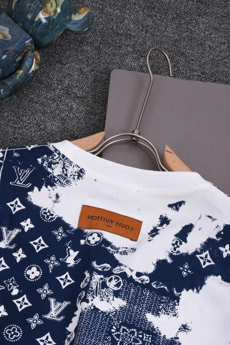 Louis Vuitton T-Shirts Snug 133293