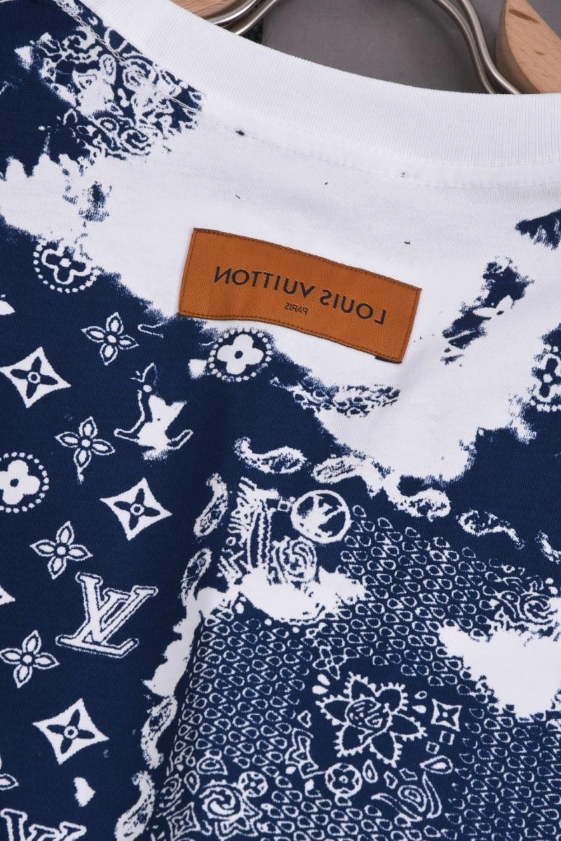 Louis Vuitton T-Shirts Snug 133293