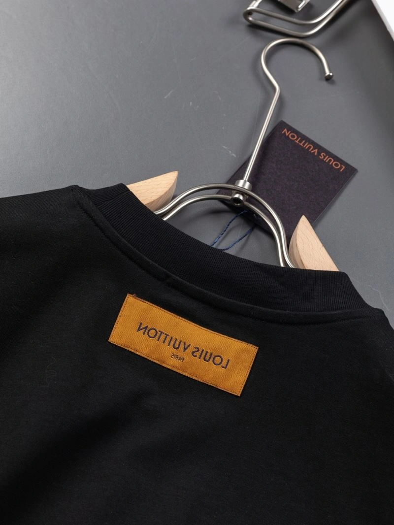 Louis Vuitton T-Shirts GoAnywhere 133296