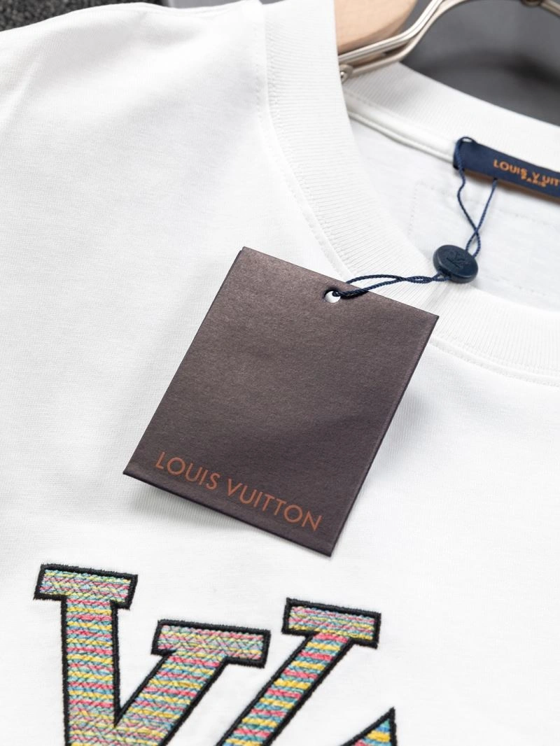 Louis Vuitton T-Shirts Affordable 133271