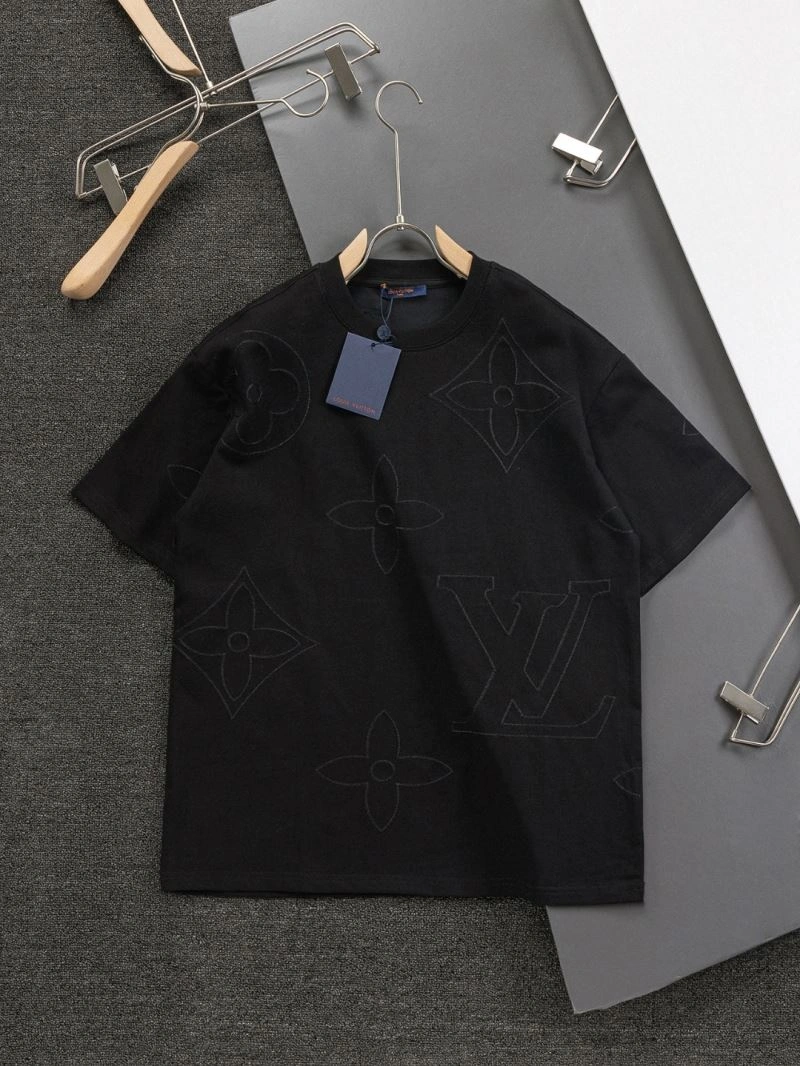 Snug Louis Vuitton T-Shirts 133302