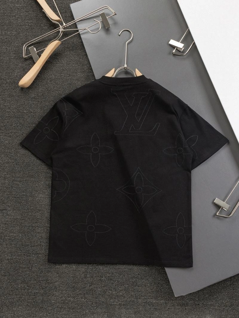 Snug Louis Vuitton T-Shirts 133302