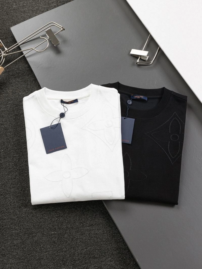 Snug Louis Vuitton T-Shirts 133302