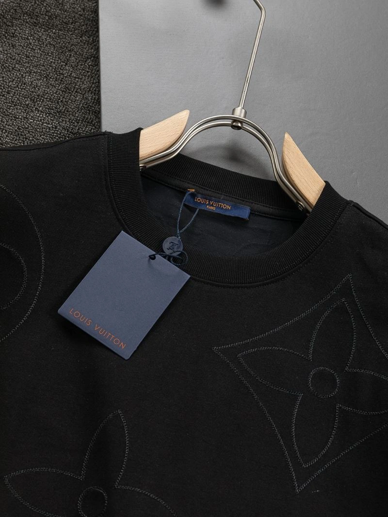 Snug Louis Vuitton T-Shirts 133302