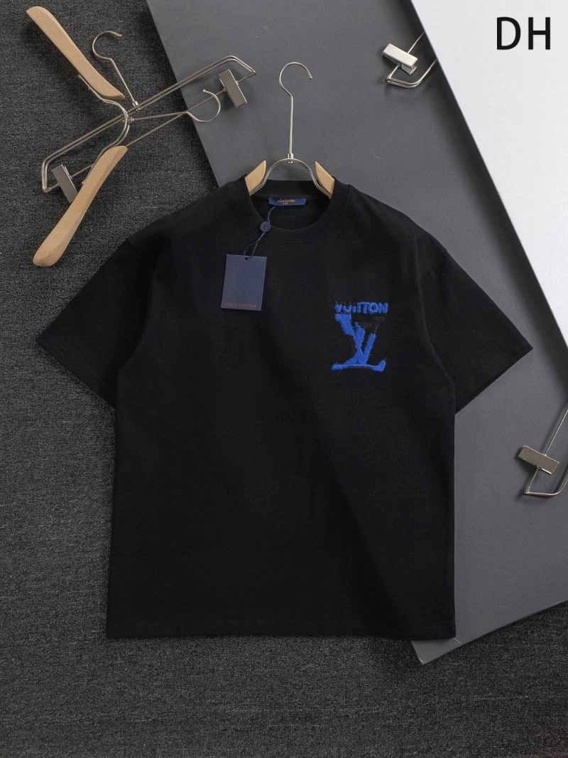 Louis Vuitton T-Shirts Youthful 133294