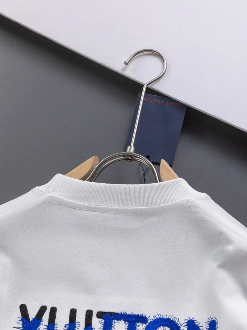 Louis Vuitton T-Shirts Functional 133270