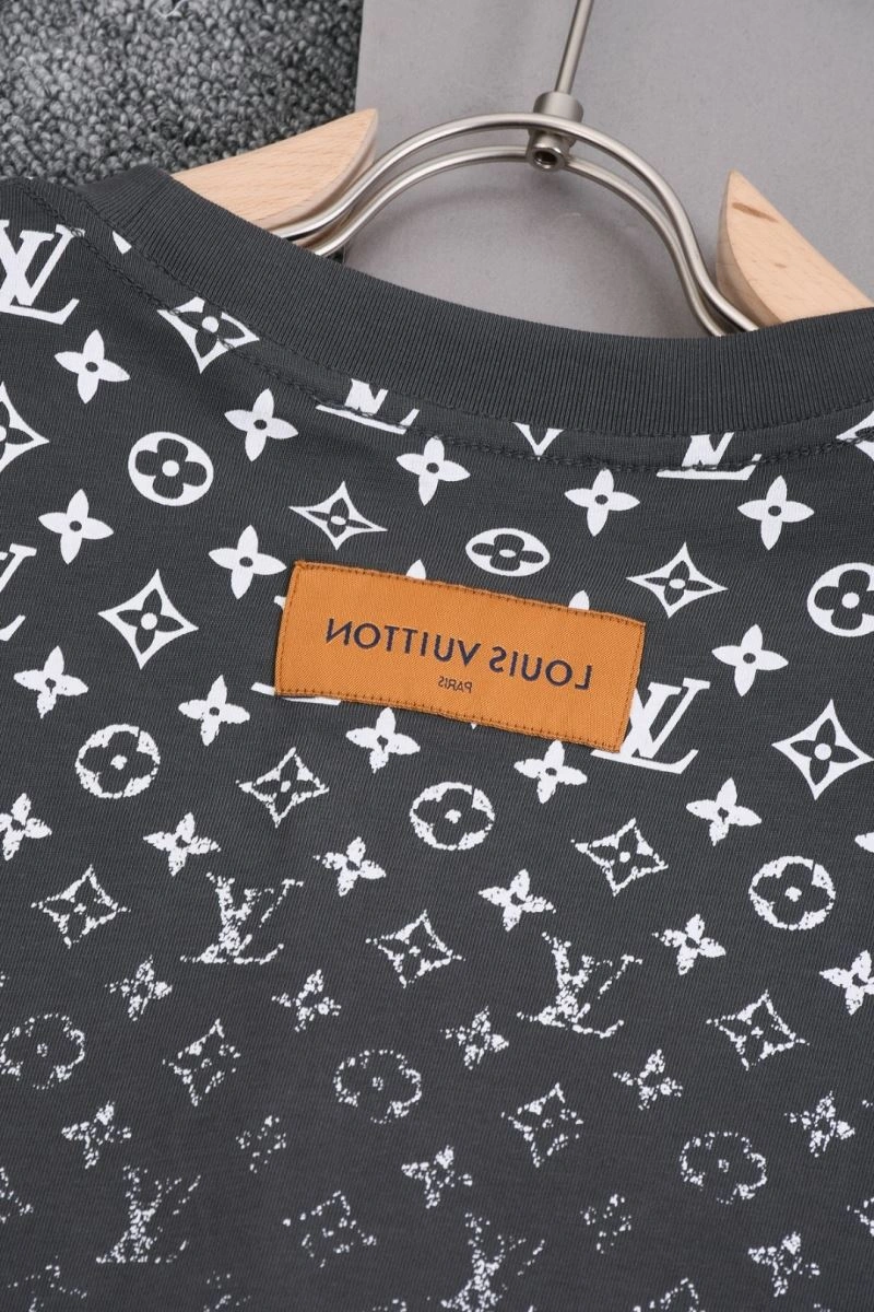 Louis Vuitton T-Shirts Contemporary 133268