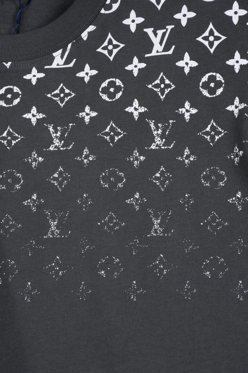 Louis Vuitton T-Shirts Contemporary 133268