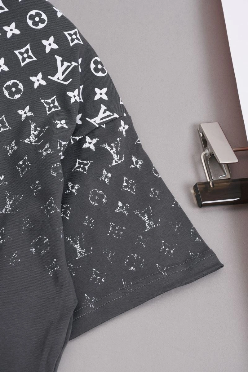 Louis Vuitton T-Shirts Contemporary 133268
