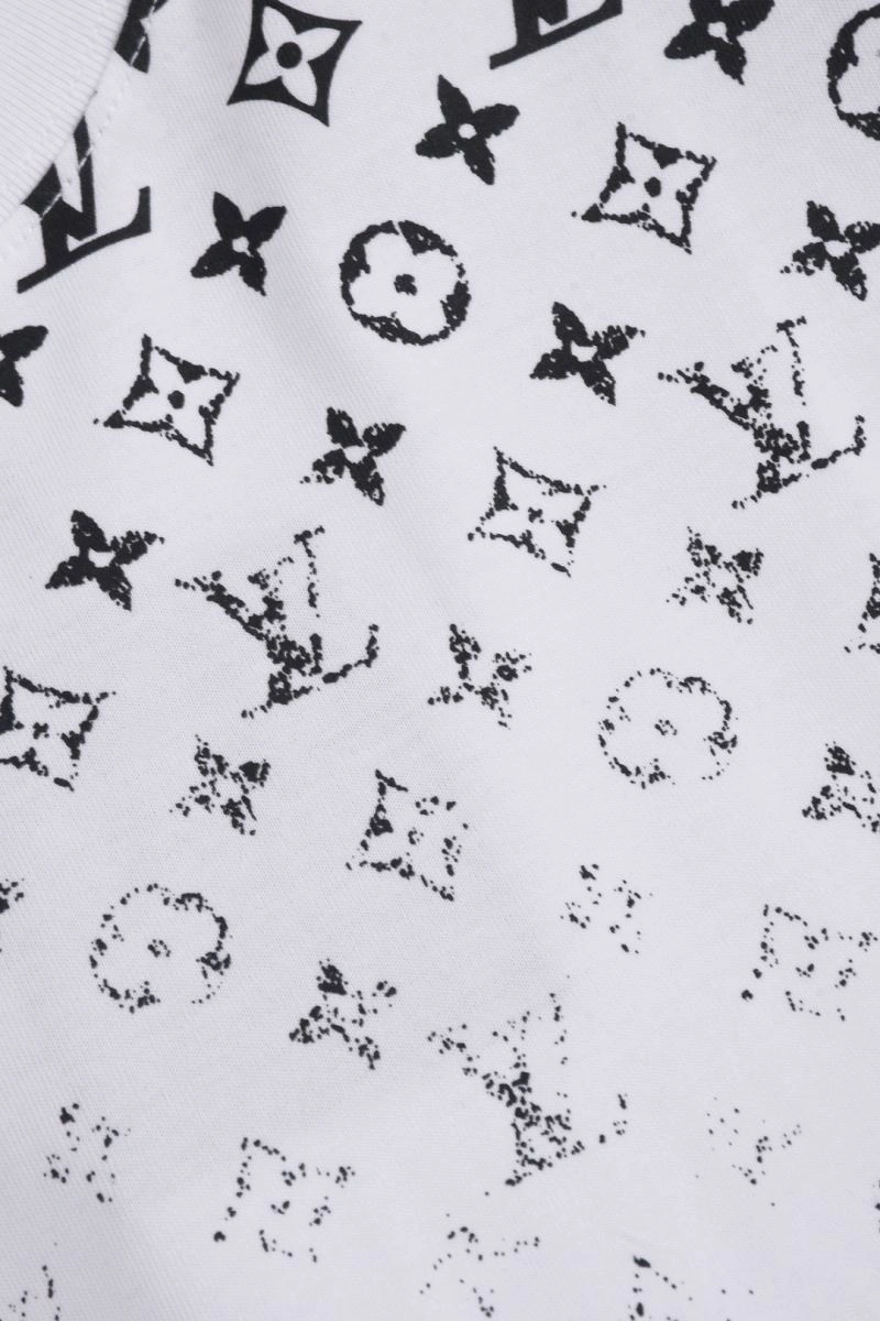 WeatherProof Louis Vuitton T-Shirts 133266