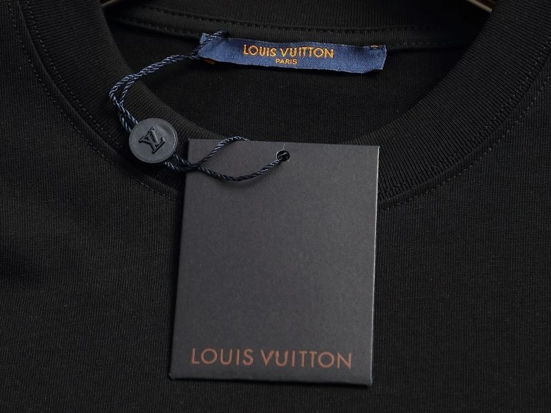 Louis Vuitton T-Shirts EyeCatching 133255