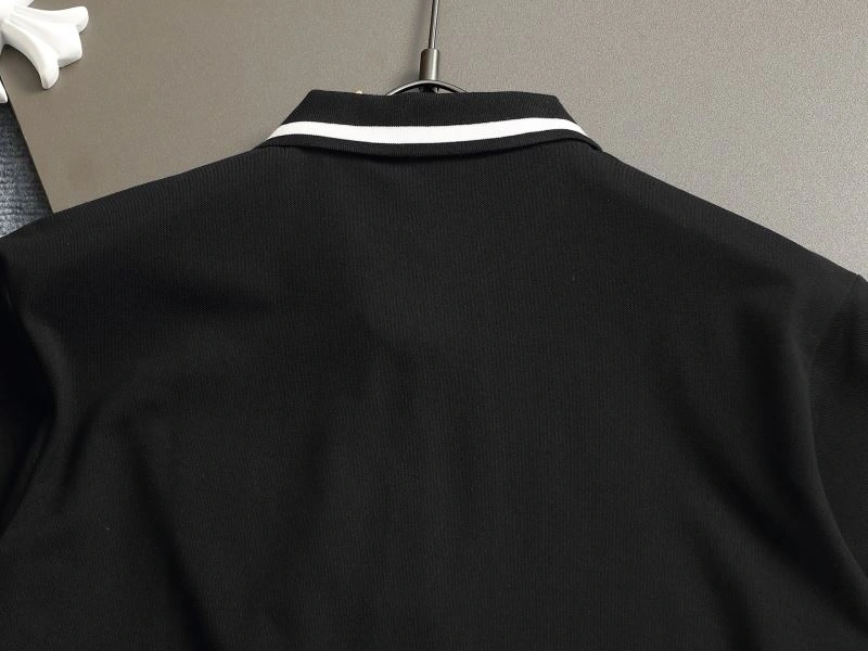 Bold Louis Vuitton T-Shirts 133237