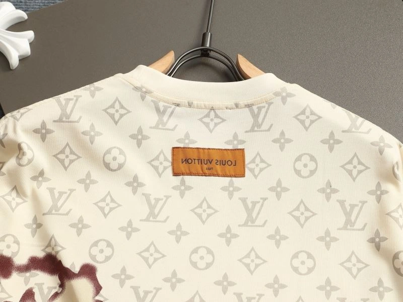 Timeless Louis Vuitton T-Shirts 133242