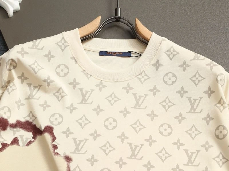 Timeless Louis Vuitton T-Shirts 133242