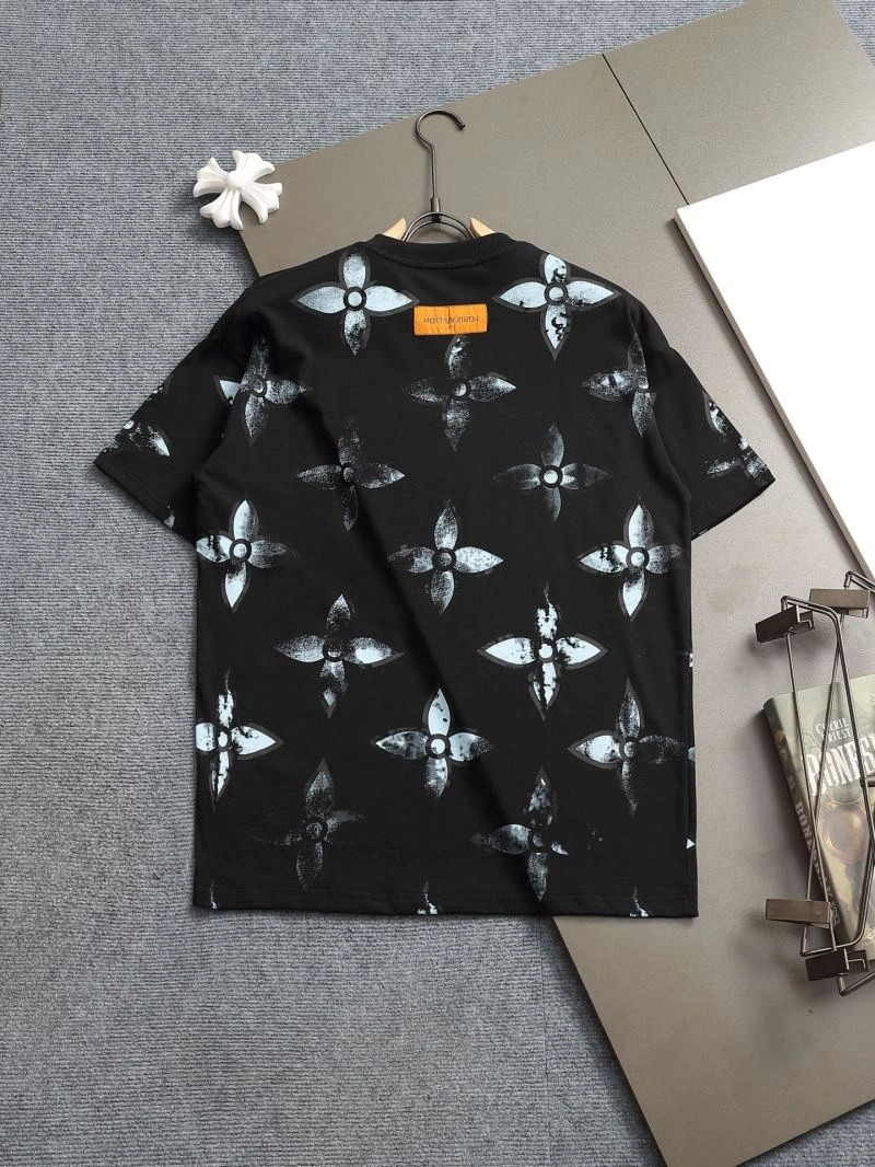 EyeCatching Louis Vuitton T-Shirts 133245