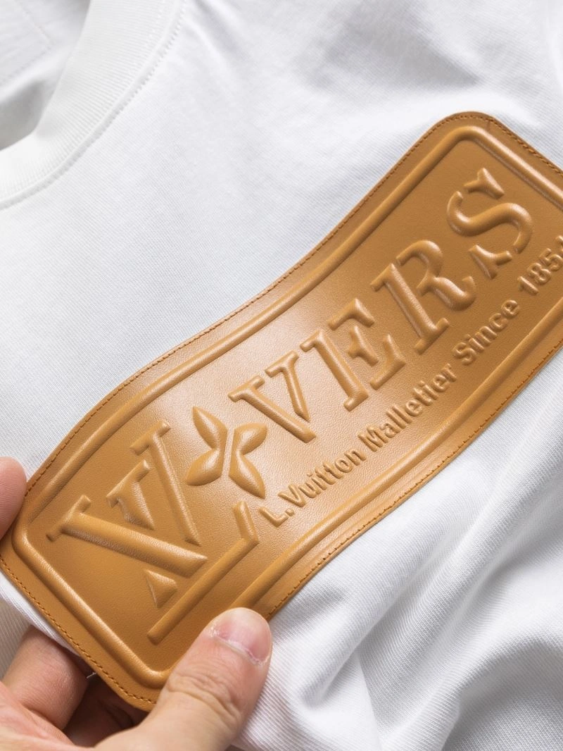 Snug Louis Vuitton T-Shirts 133246