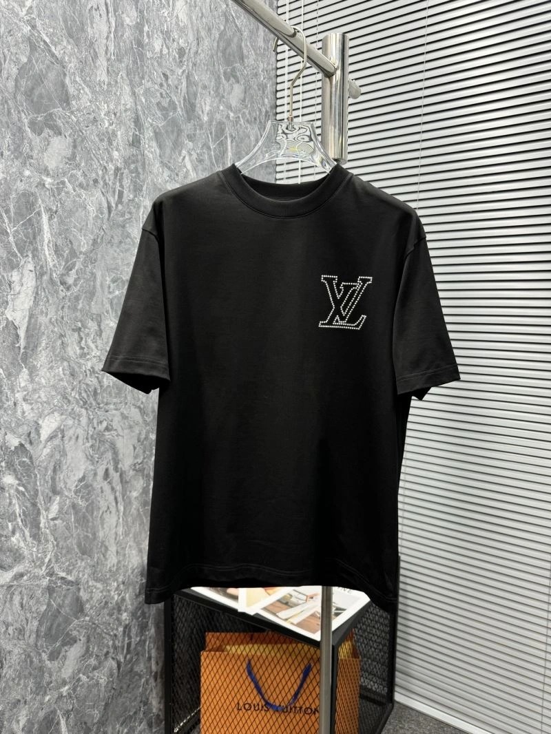 Louis Vuitton T-Shirts Breathable 133230