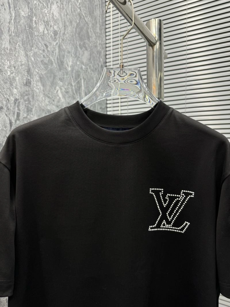 Louis Vuitton T-Shirts Breathable 133230