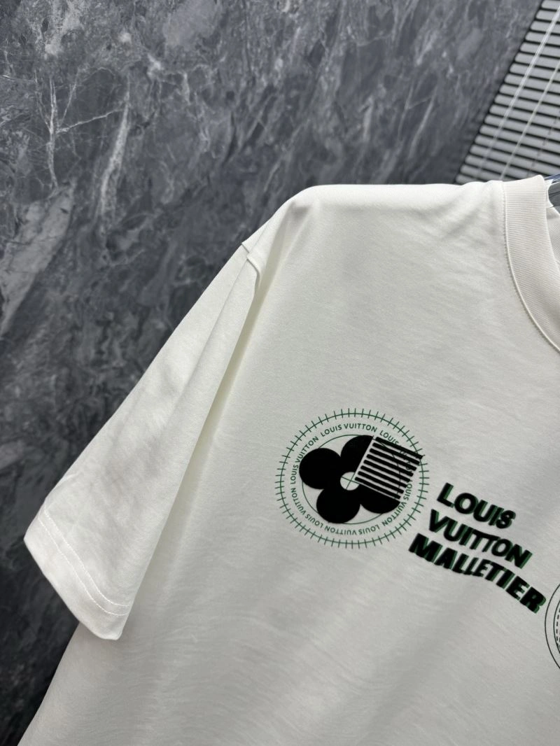 Snug Louis Vuitton T-Shirts 133254