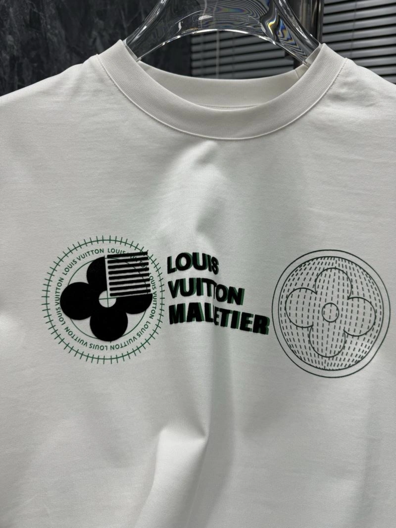 Snug Louis Vuitton T-Shirts 133254