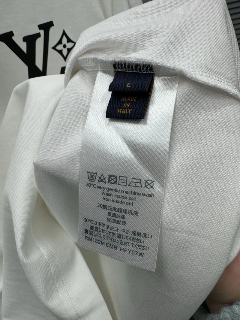 Louis Vuitton T-Shirts Contemporary 133235