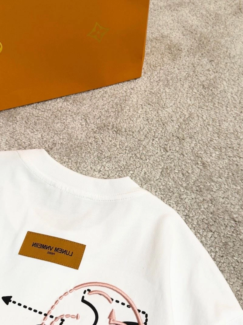 Louis Vuitton T-Shirts Soft 133243