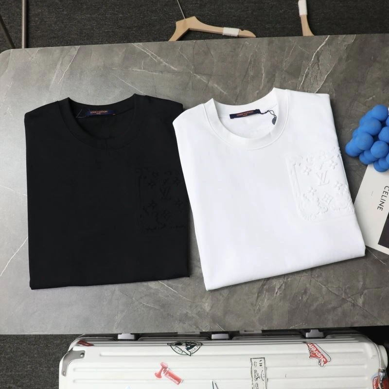 Elegant Louis Vuitton T-Shirts 133228