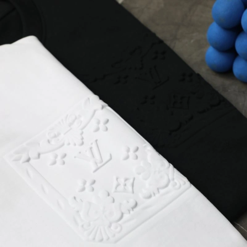 Elegant Louis Vuitton T-Shirts 133228