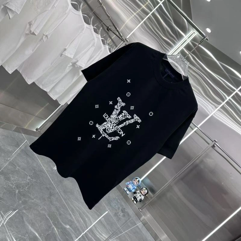 Tailored Louis Vuitton T-Shirts 133225