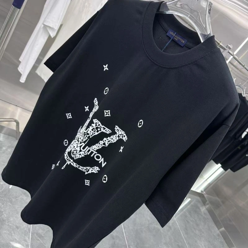 Tailored Louis Vuitton T-Shirts 133225