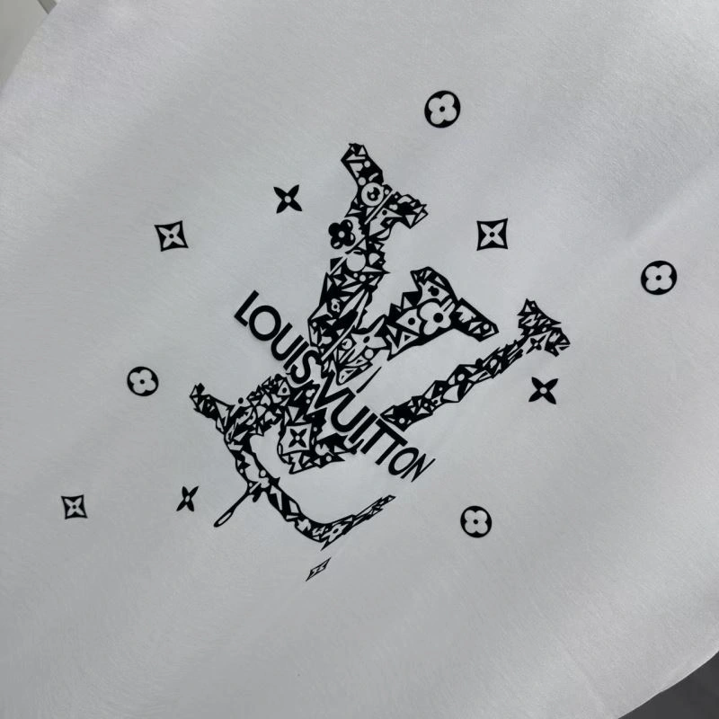 ModernLook Louis Vuitton T-Shirts 133223