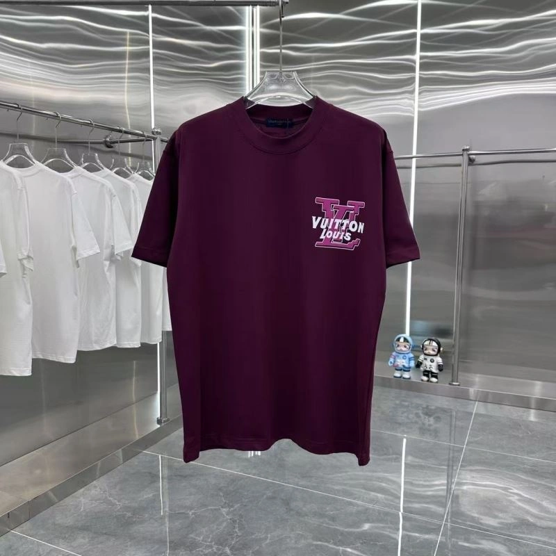Versatile Louis Vuitton T-Shirts 133221