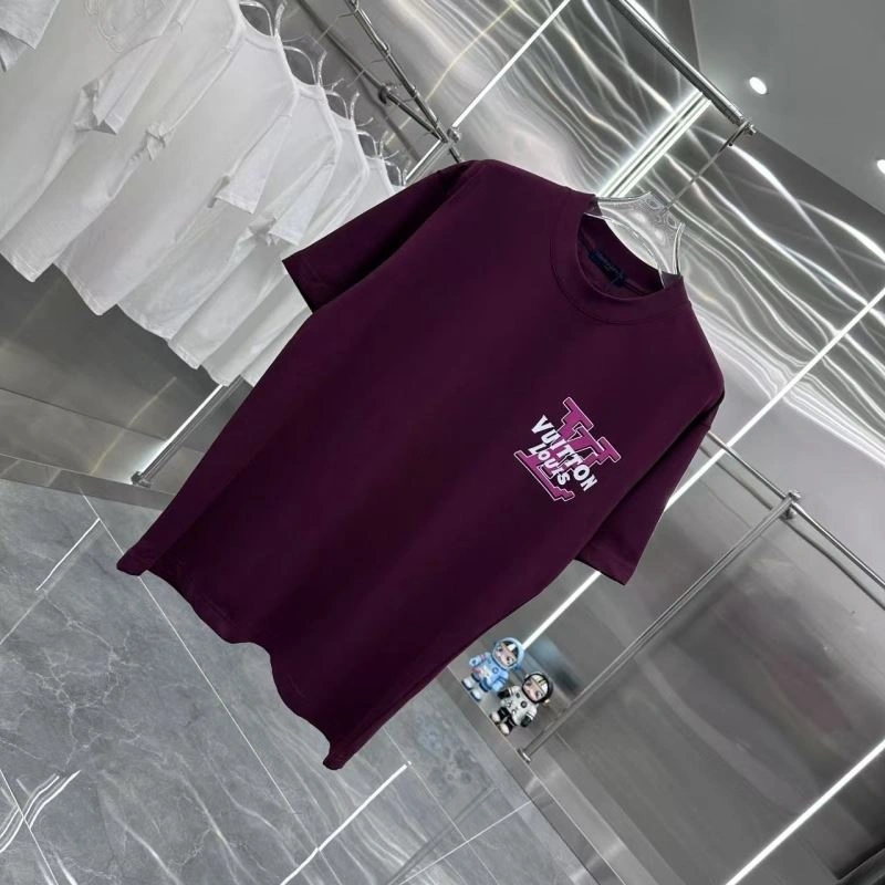 Versatile Louis Vuitton T-Shirts 133221