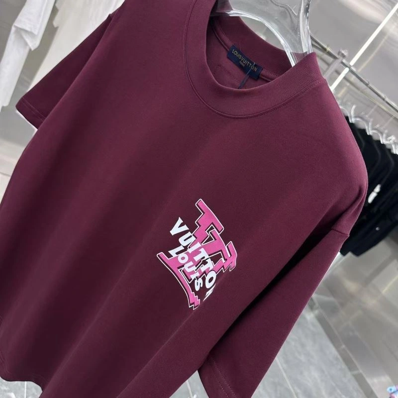 Versatile Louis Vuitton T-Shirts 133221