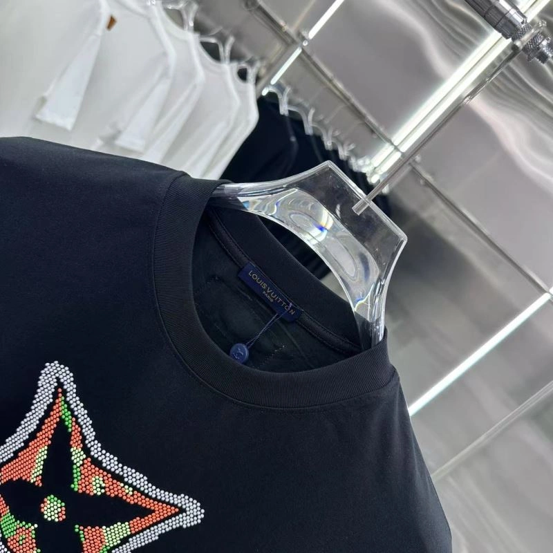 Louis Vuitton T-Shirts Popular 133193