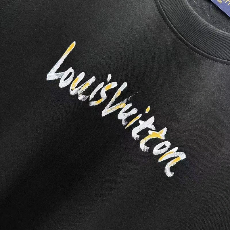 Louis Vuitton T-Shirts Modern 133203