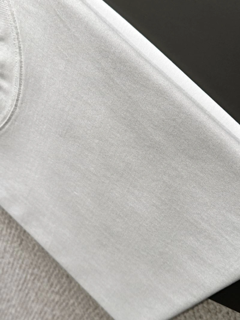 Elegant Louis Vuitton T-Shirts 133208