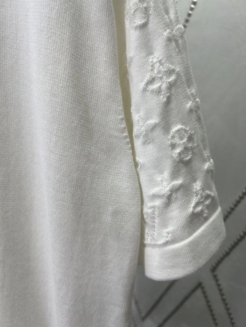 Louis Vuitton T-Shirts Minimalist 133204