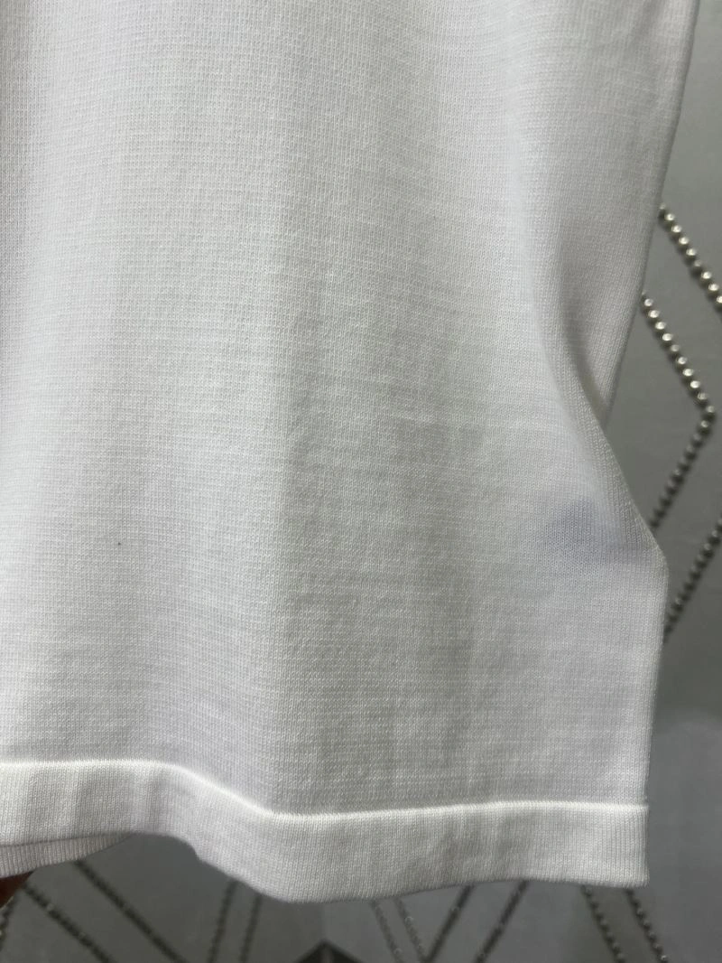 Louis Vuitton T-Shirts Minimalist 133204