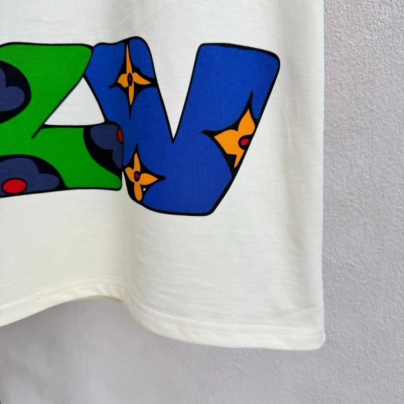 Compact Louis Vuitton T-Shirts 133218