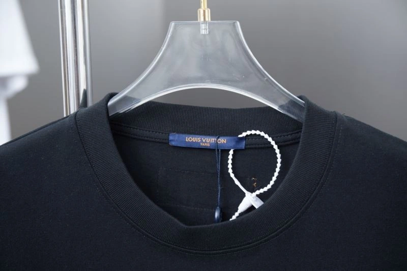 RelaxedFit Louis Vuitton T-Shirts 133196