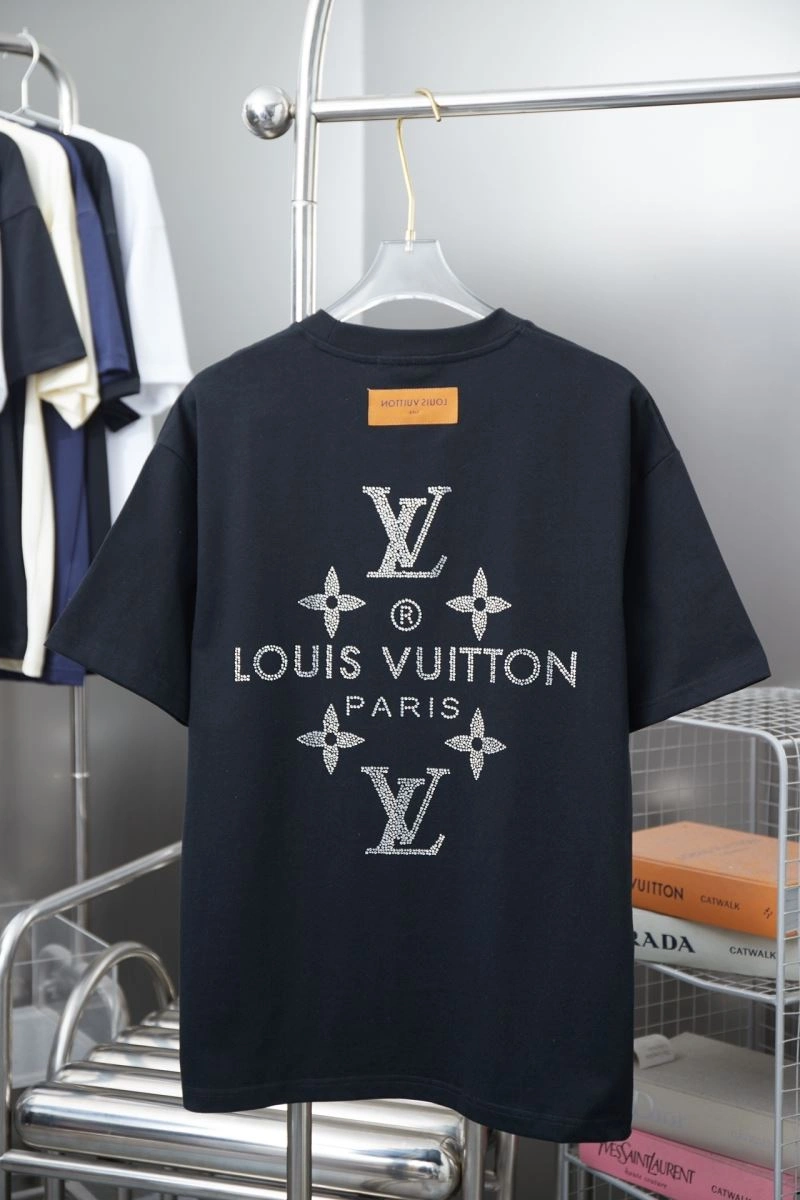 Louis Vuitton T-Shirts Comfortable 133194