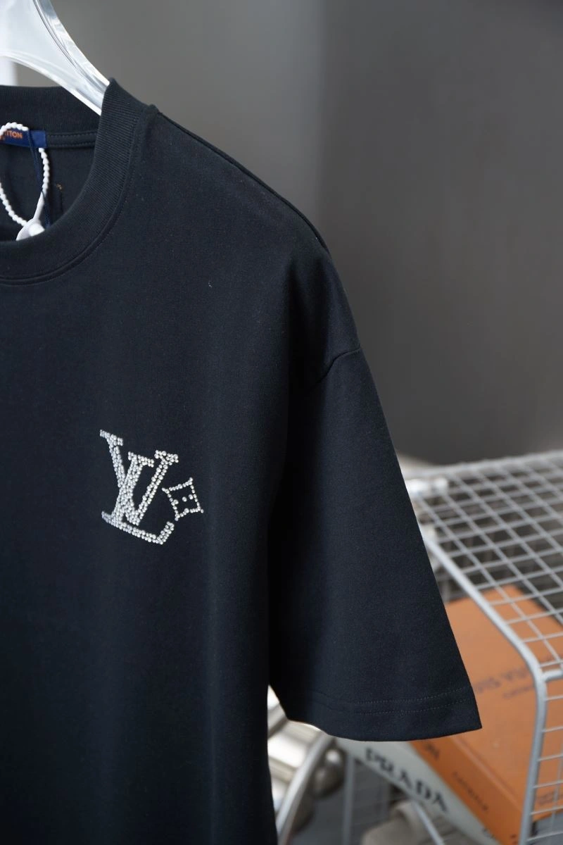 Louis Vuitton T-Shirts Comfortable 133194