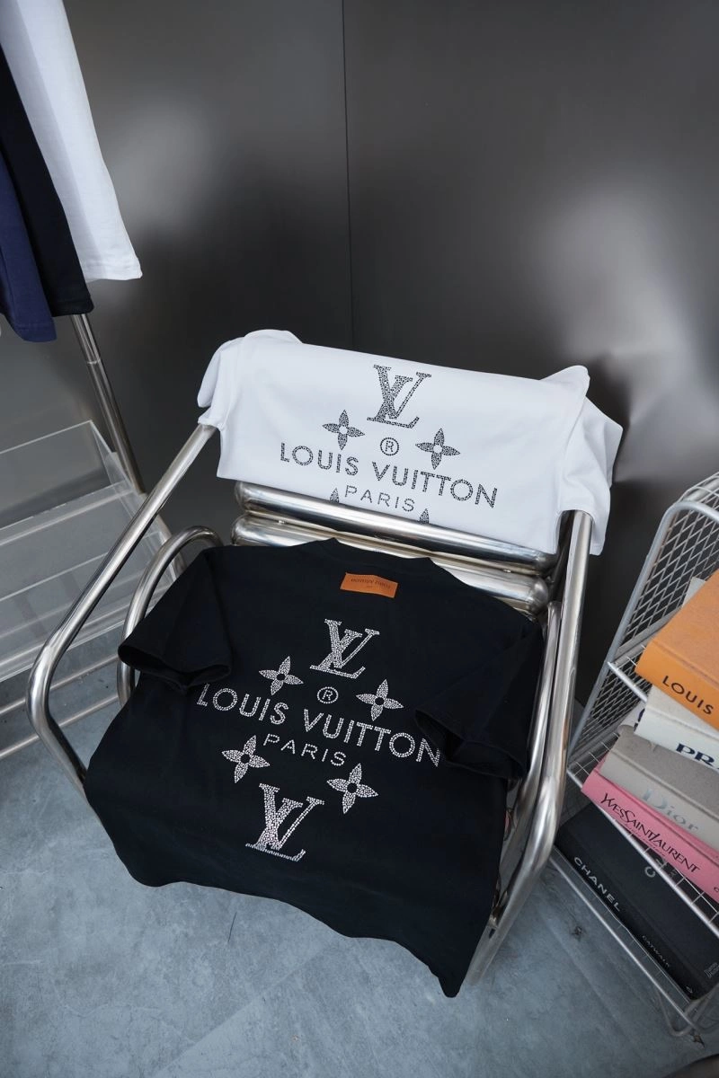 Louis Vuitton T-Shirts Comfortable 133194