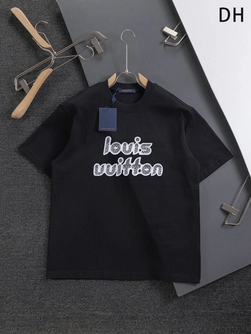 Louis Vuitton T-Shirts Minimalist 133219